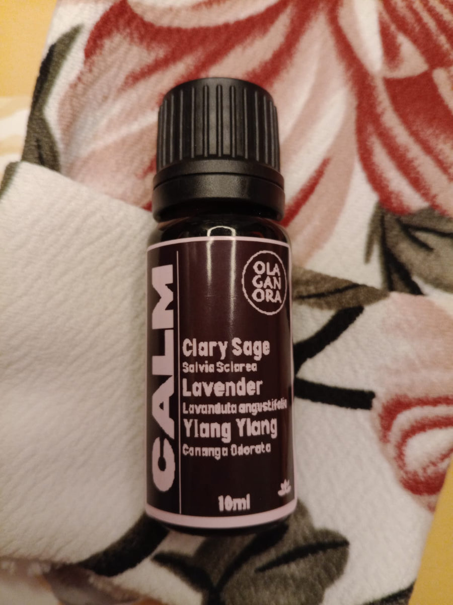 Calm diffuser oil blend in an amber bottle 
