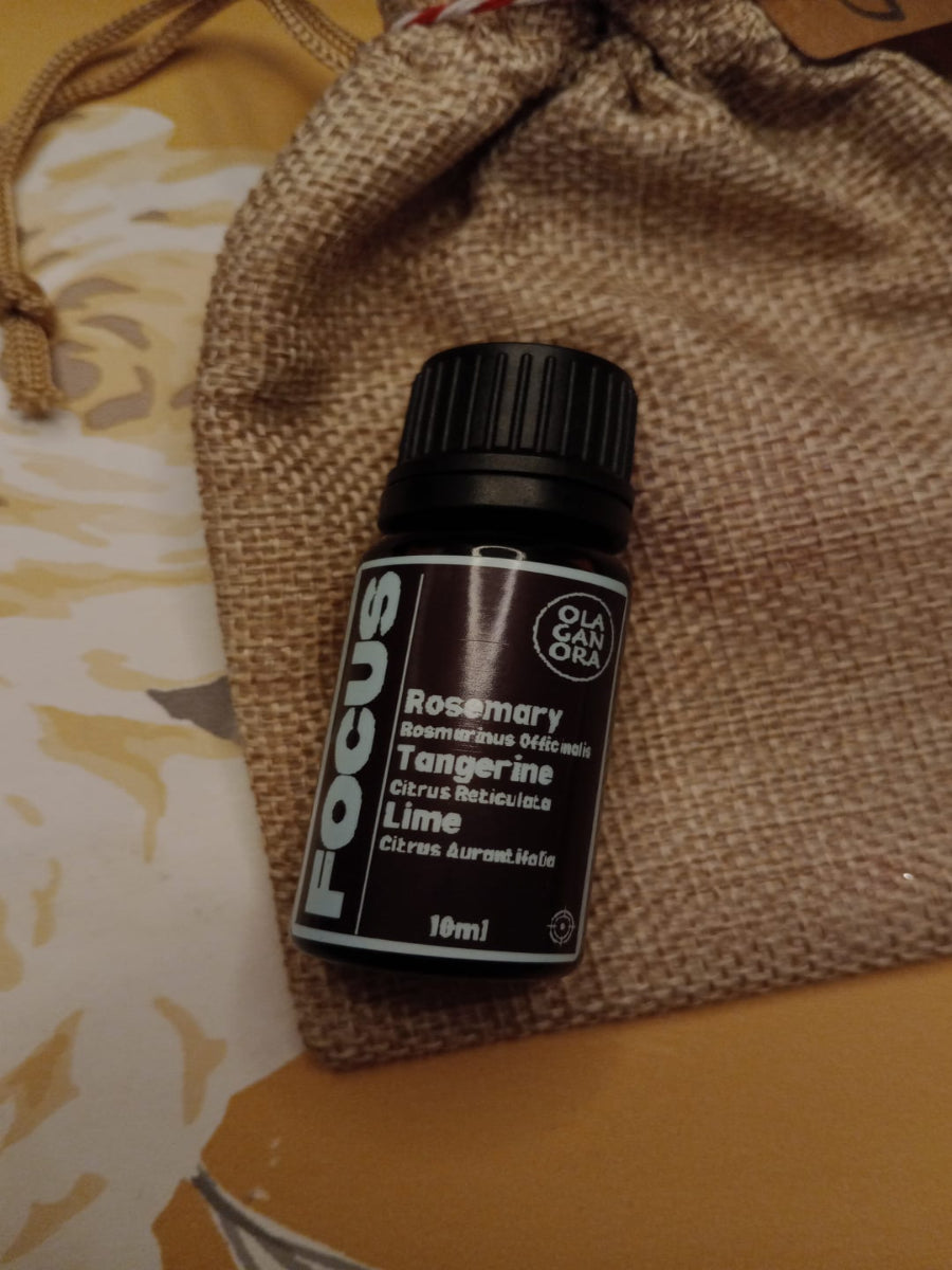 An uplifting Aromatherapy blend with Rosemary, Tangerine & Lime to help focus the mind. Ideal for working, studying etc.